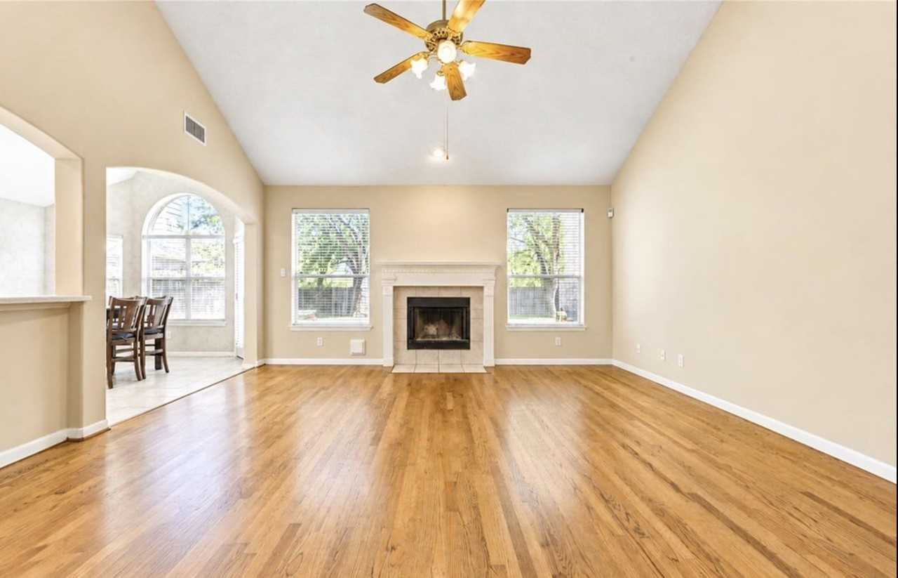 3835 Heritage Colony Dr - Photo 6 of 33