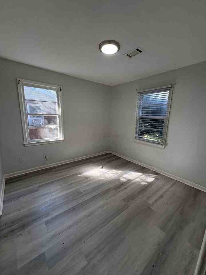 1742 Champion St - Photo 6 of 8
