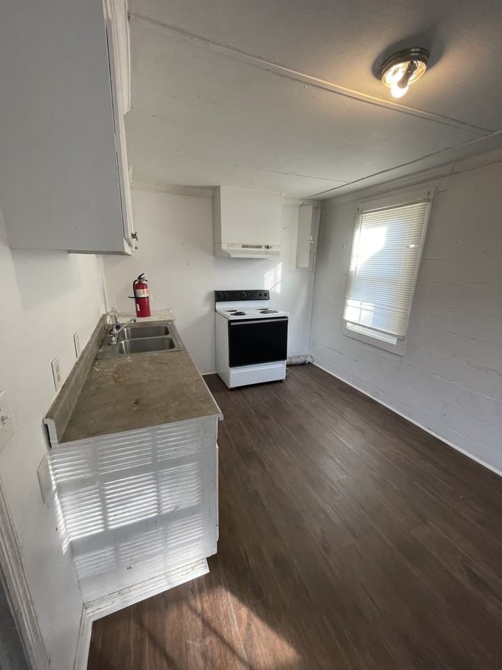 407 Princeton Kenly Rd - Photo 2 of 3