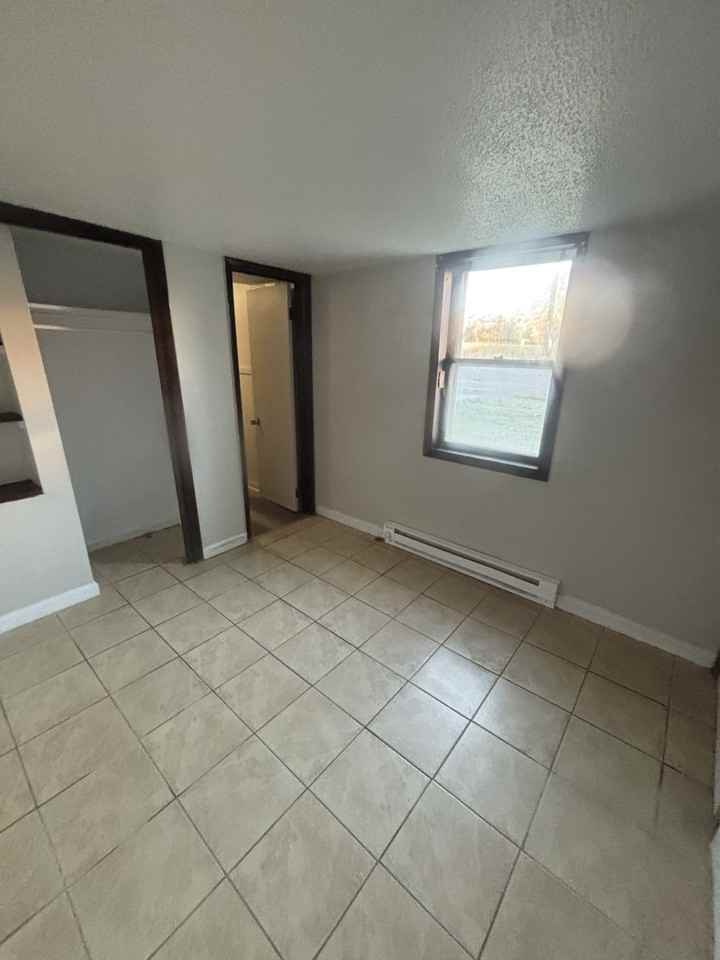 112 S Watauga Ave #A12 - Photo 6 of 10