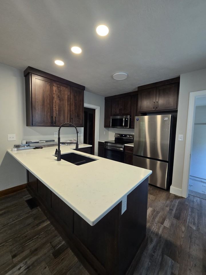 1209 5th St - Photo 2 of 28