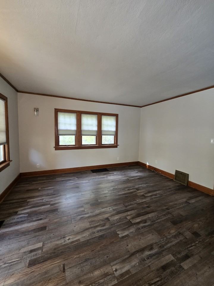 1209 5th St - Photo 7 of 28