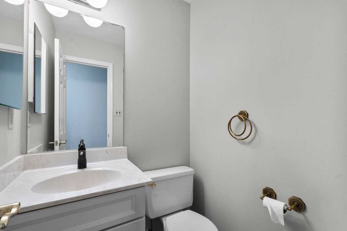 2206 Touchstone Ct - Photo 7 of 36