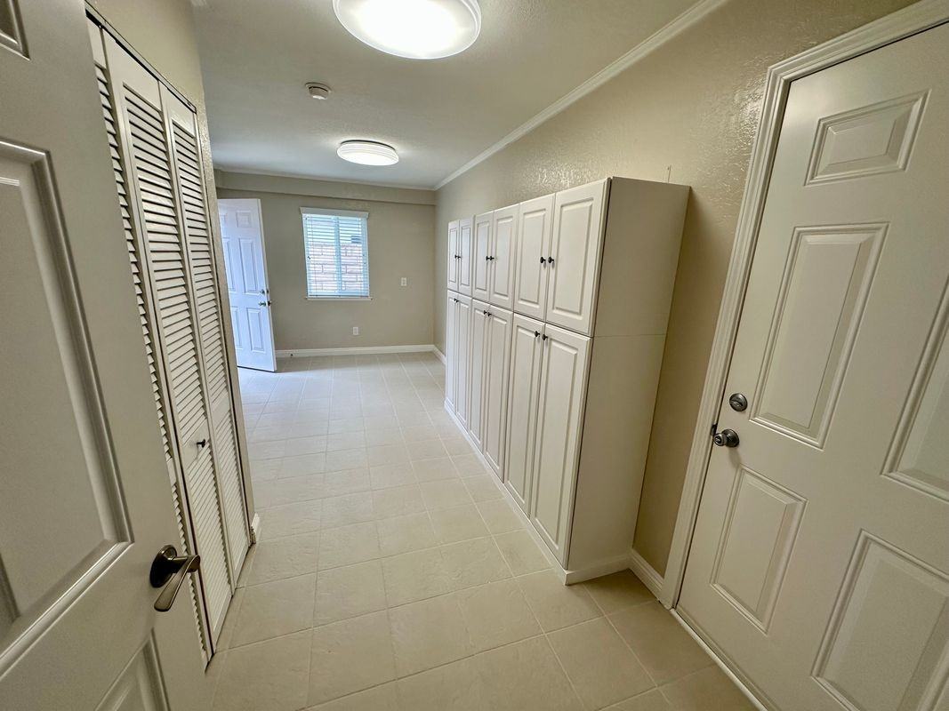 1462 Doral Ct - Photo 7 of 25