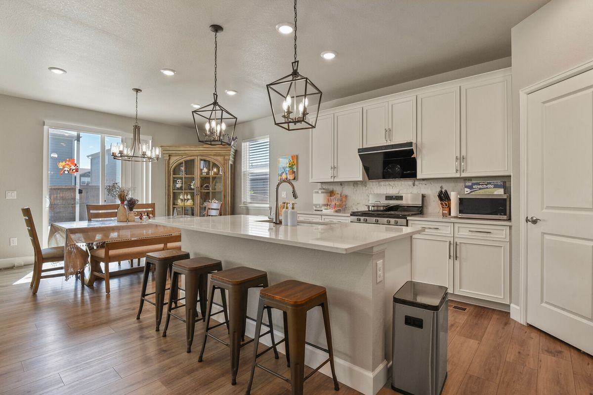13386 Waterthrush St - Photo 5 of 34