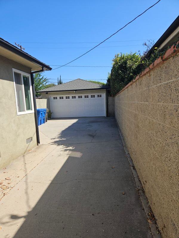 3726 N Weston Pl - Photo 3 of 3