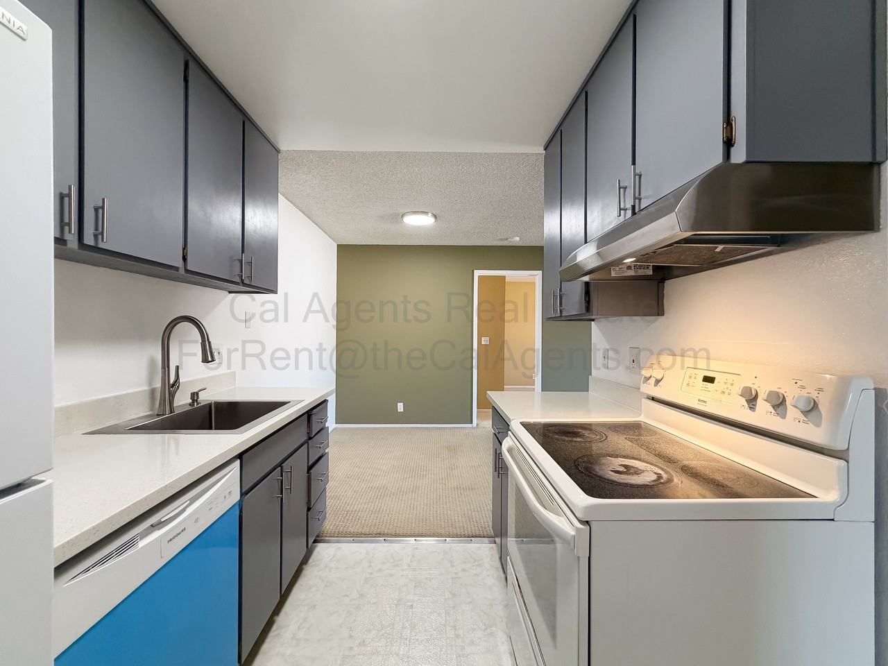 25055 Copa Del Oro Dr #1 - Photo 4 of 18