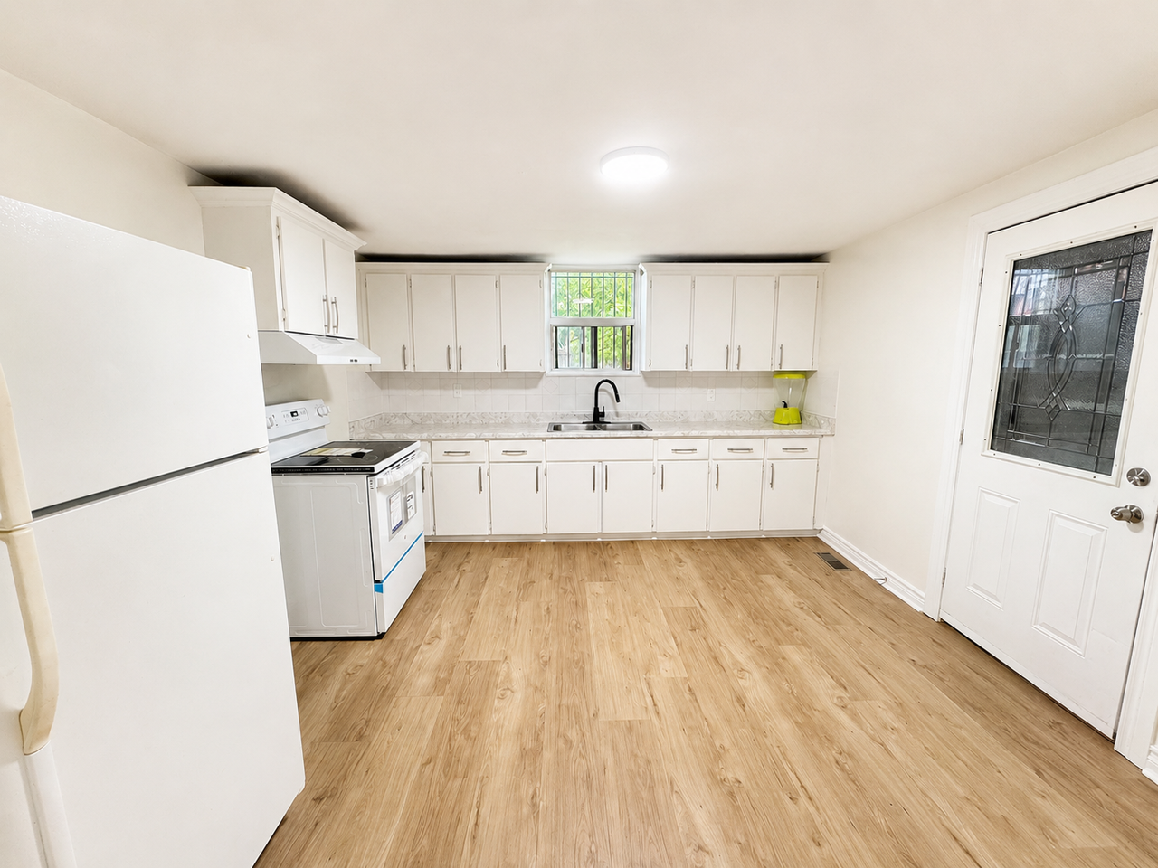 103 West Ave N - Photo 4 of 20