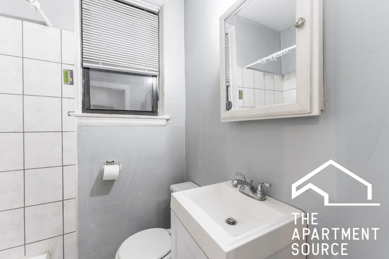 4735 N Beacon St #104 - Photo 4 of 9