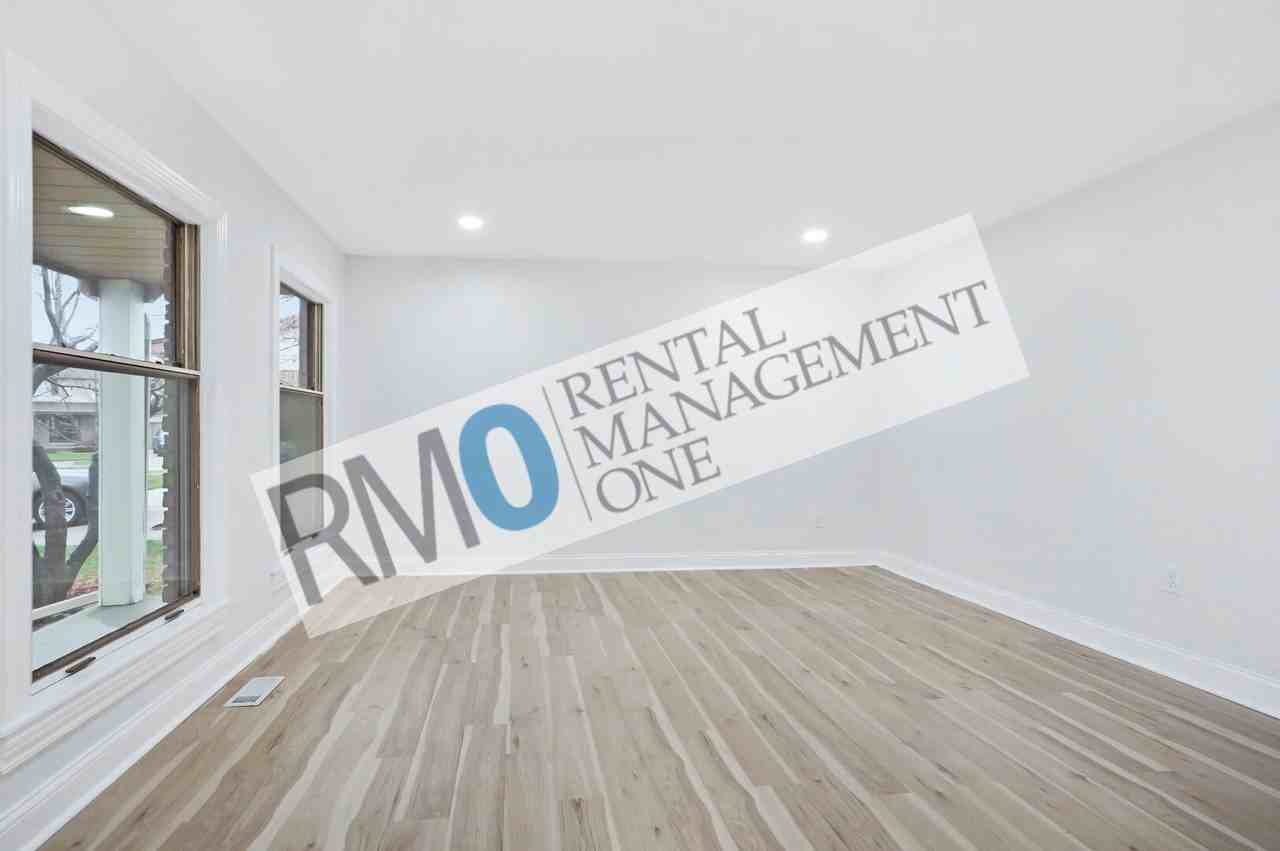 20609 Somerset Ct - Photo 4 of 24