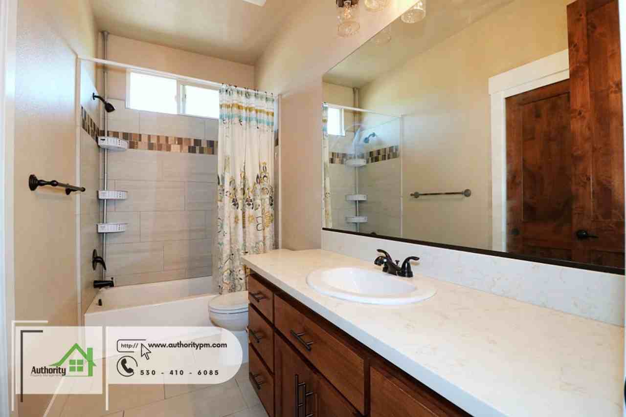 650 Mill Valley Pkwy - Photo 6 of 35