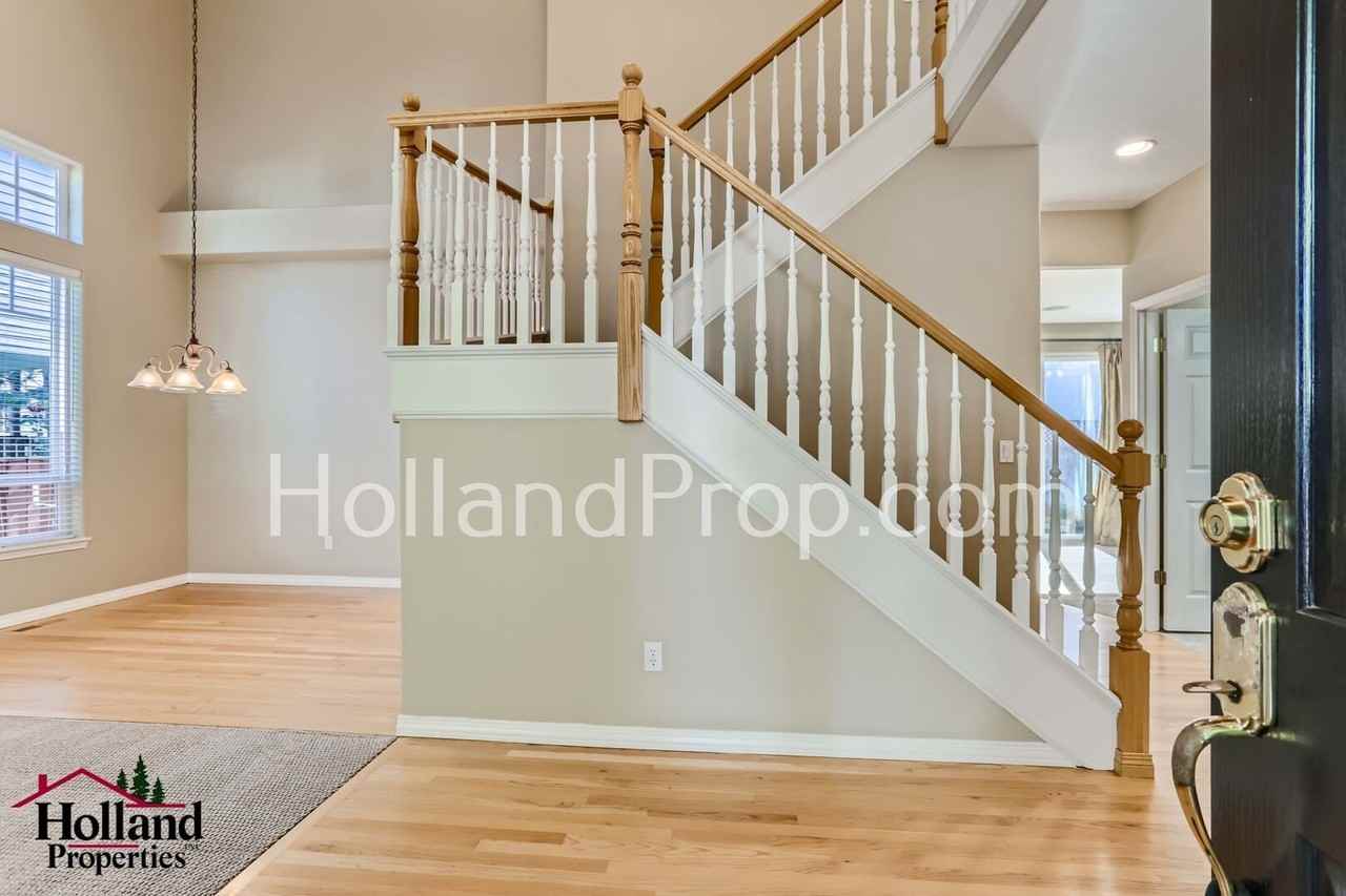5430 Nw Skycrest Pkwy - Photo 3 of 28
