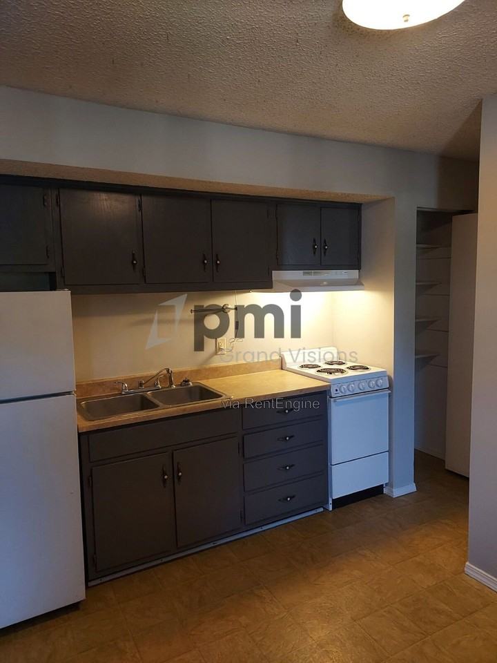 465 E Main St #16 - Photo 6 of 22