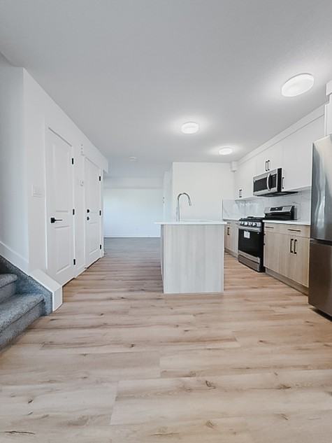 6035 105 Street Northwestunit 1 - Photo 3 of 17