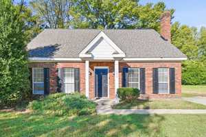 featured image of 5013 Farmview Dr