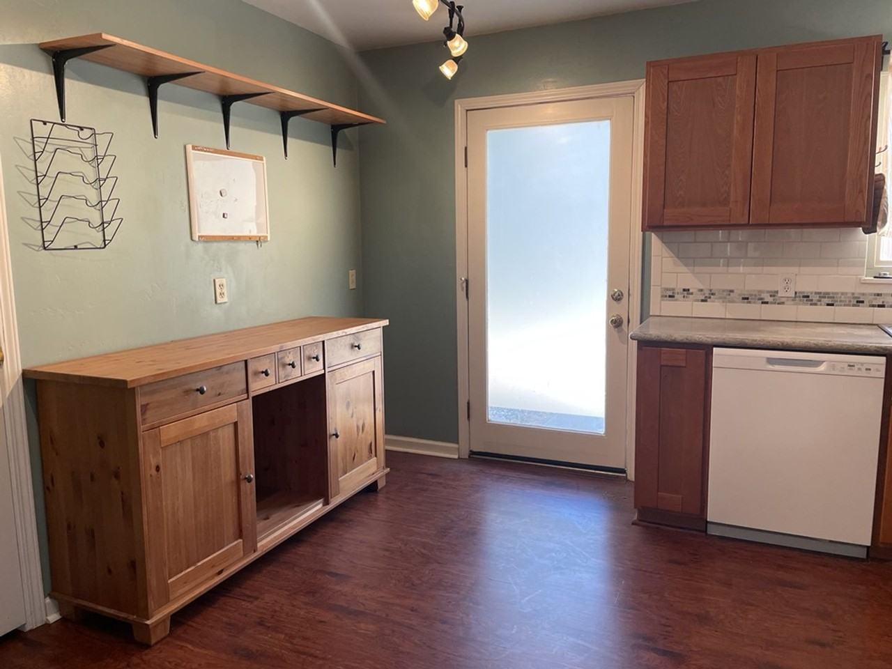 72 4th St - Photo 4 of 12