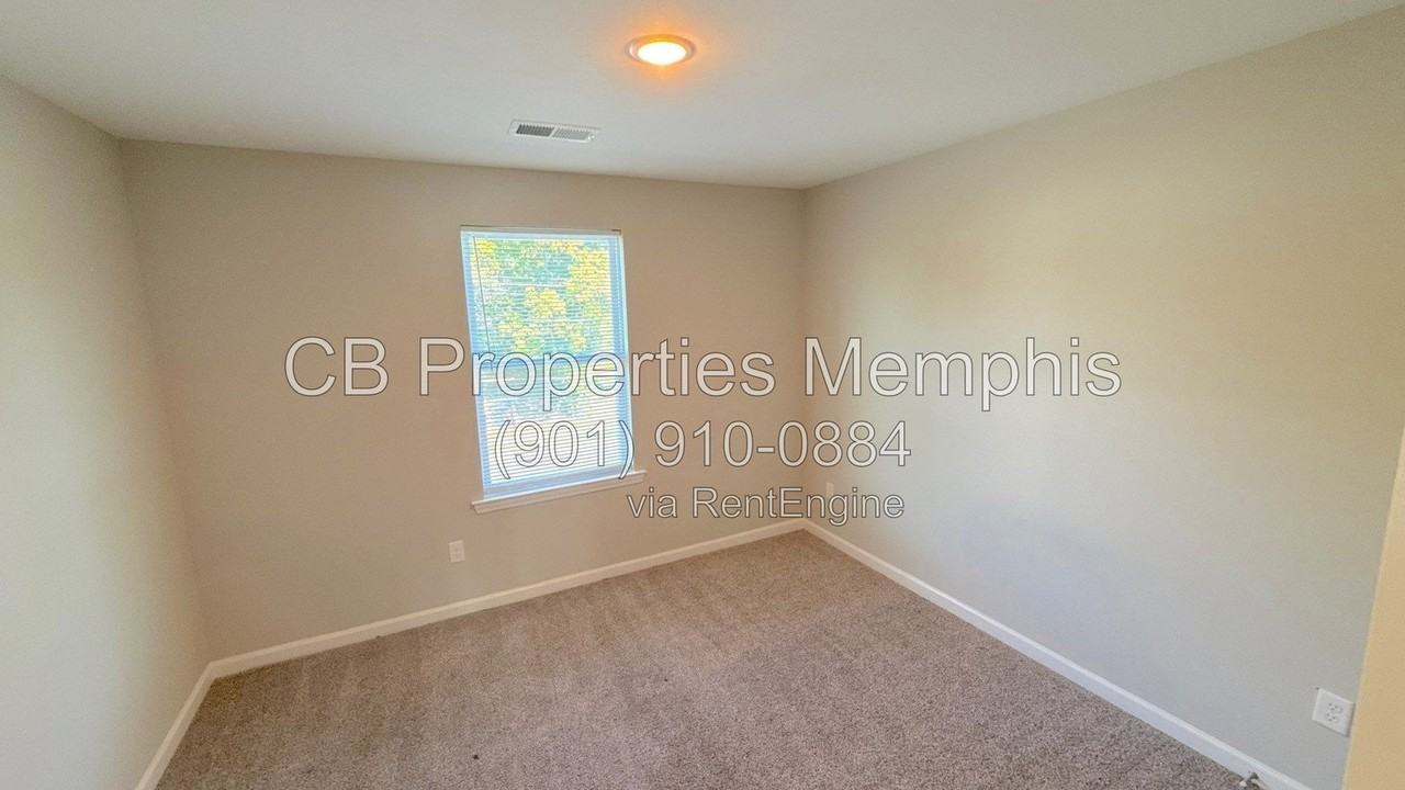 613 Looney Ave #613 - Photo 4 of 15