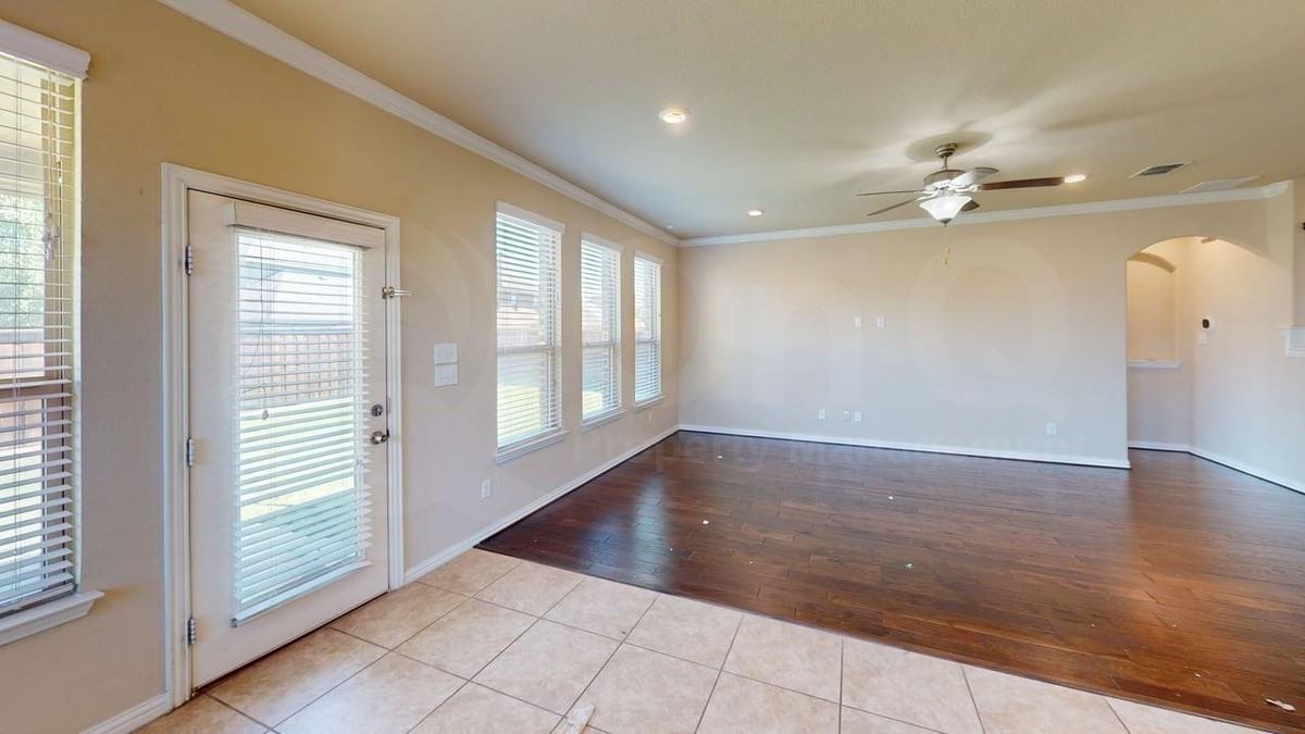 11424 Aquilla Dr - Photo 7 of 23