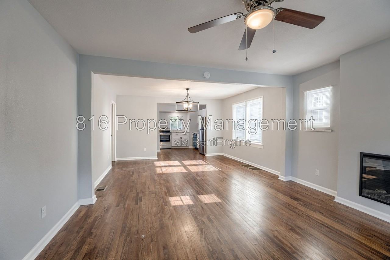 1826 E 69th St - Photo 7 of 20