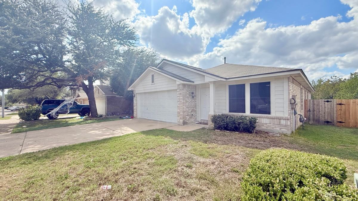 15220 Drusillas Dr - Photo 3 of 21