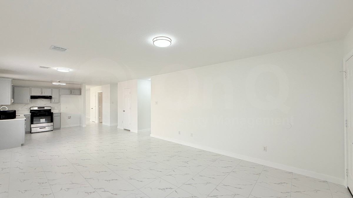 15220 Drusillas Dr - Photo 7 of 21