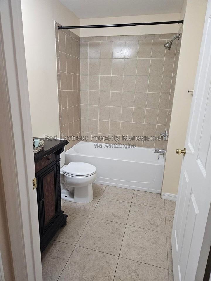 9312 Aegean Cir - Photo 7 of 13
