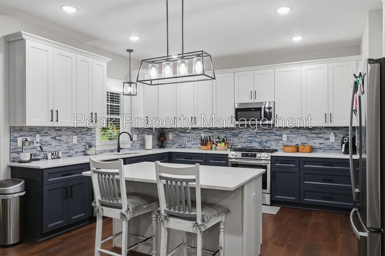 14913 Tosh Ct - Photo 6 of 34