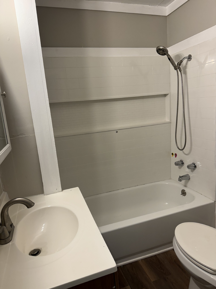 166 N 5th Ave - Photo 5 of 16