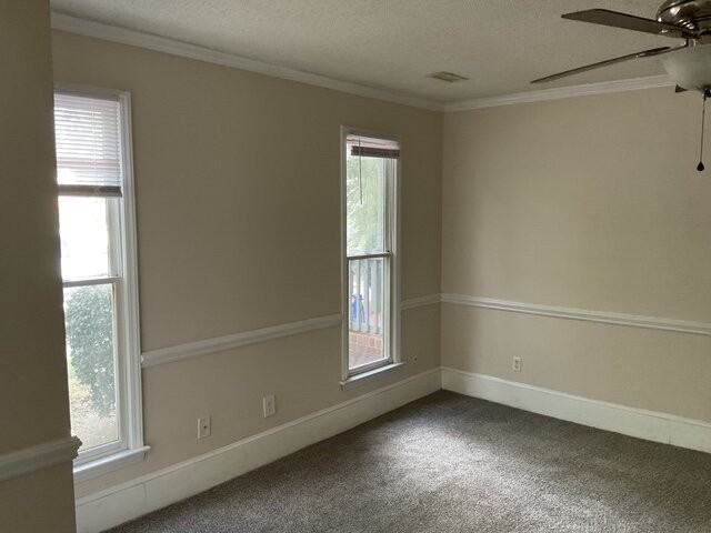 2905 Sussex St Apt C - Photo 4 of 32