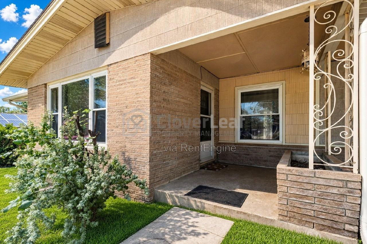 238 Bella Vista Dr - Photo 4 of 33