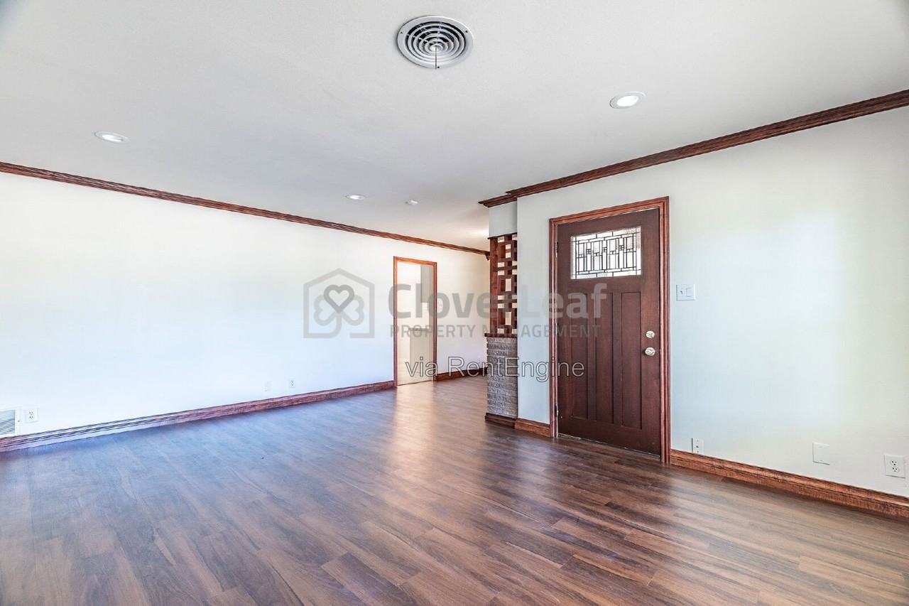 238 Bella Vista Dr - Photo 7 of 33