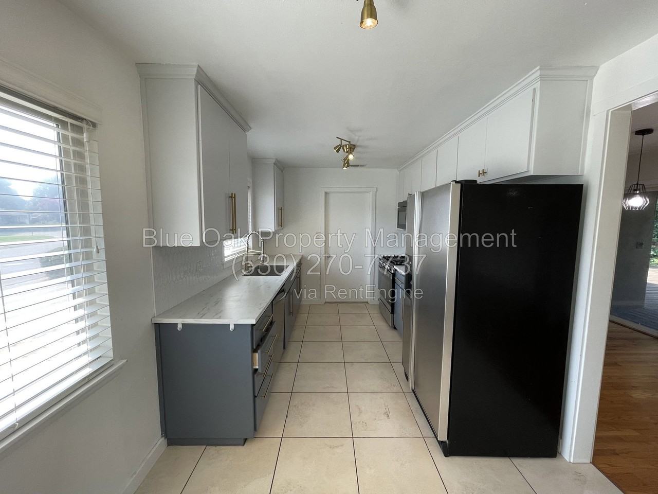 2543 El Paso Way - Photo 3 of 12