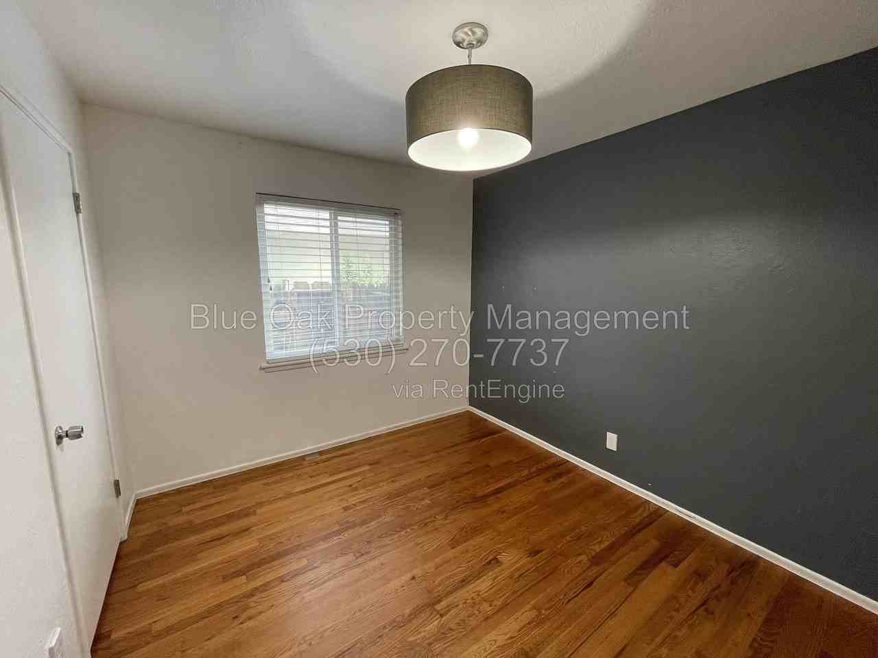 2543 El Paso Way - Photo 5 of 12