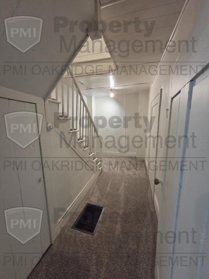 S Downing St - Photo 6 of 12