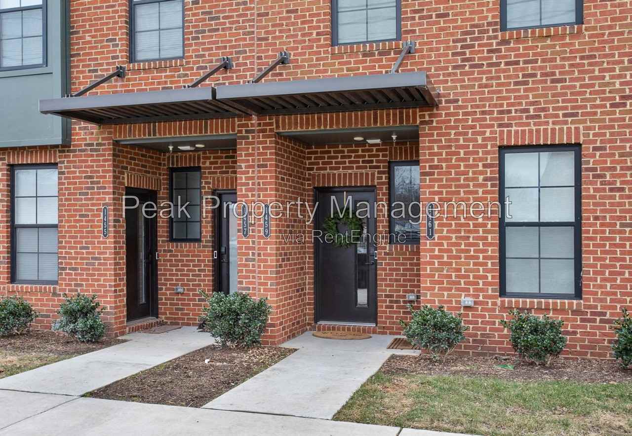 1459 Overbrook Rd - Photo 3 of 31