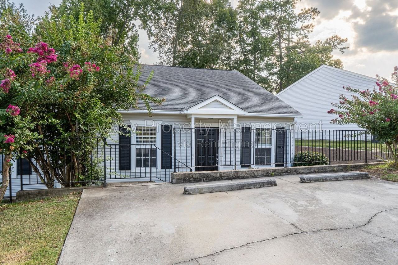 4472 Misty Cove Ct - Photo 3 of 20