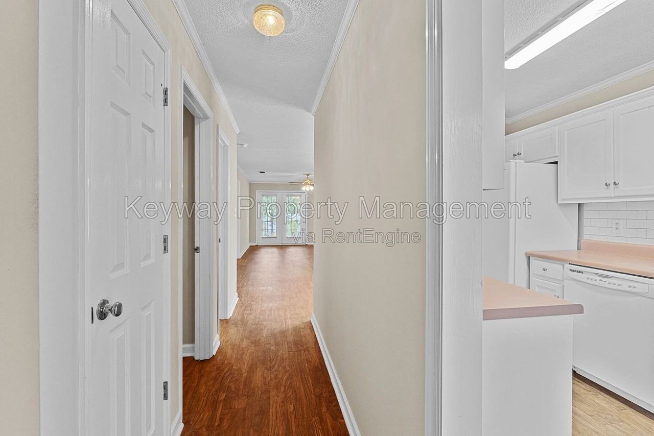4472 Misty Cove Ct - Photo 4 of 20
