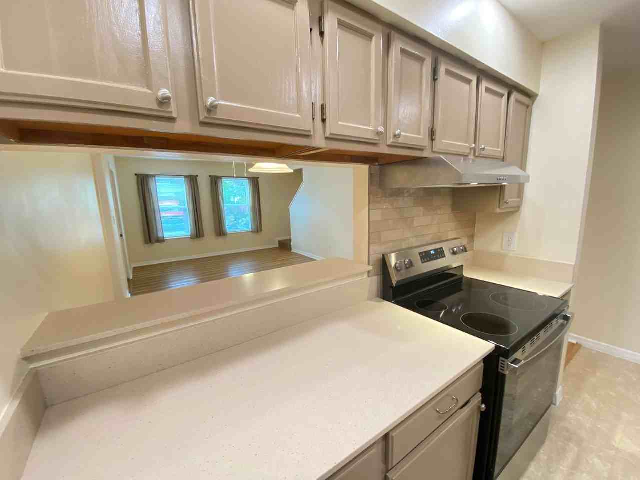 513 Ramsdell Ave - Photo 2 of 31