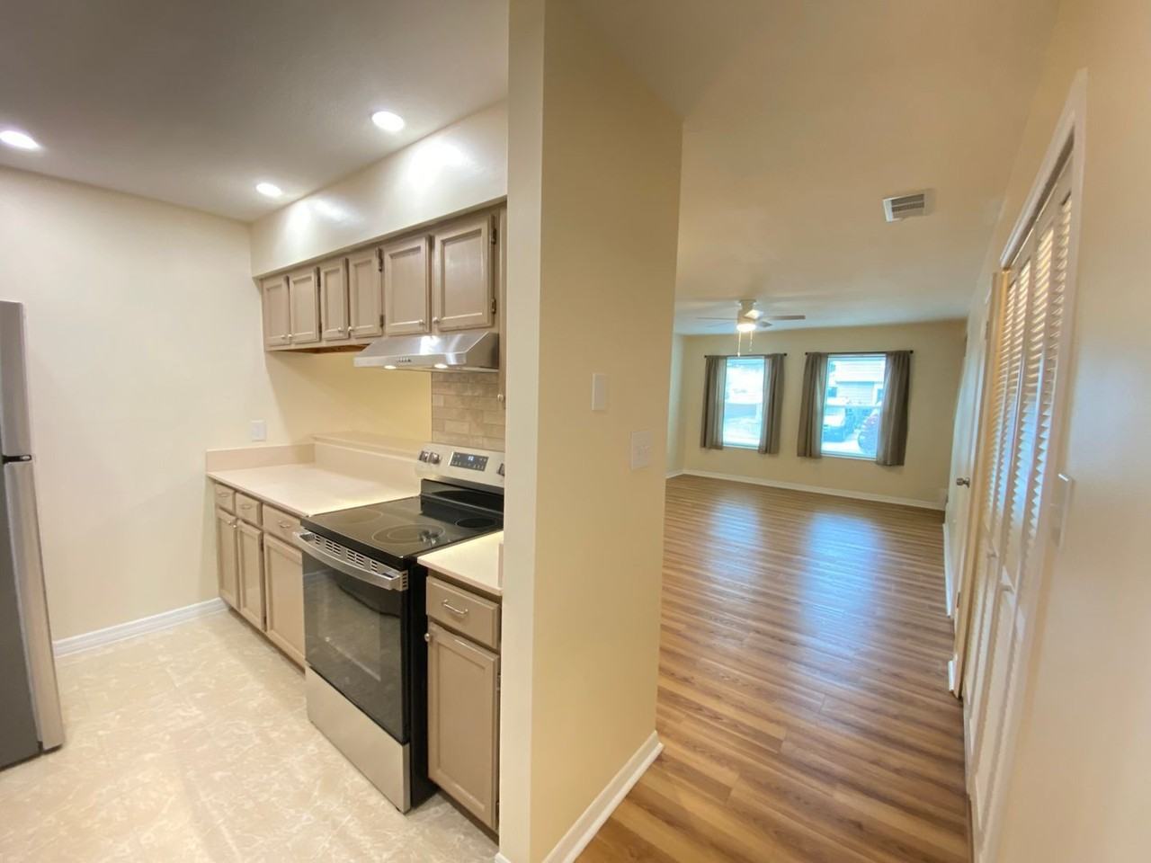 513 Ramsdell Ave - Photo 7 of 31