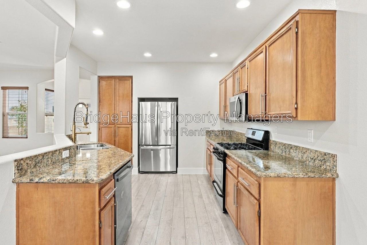 10685 Wexford St #2 - Photo 7 of 29