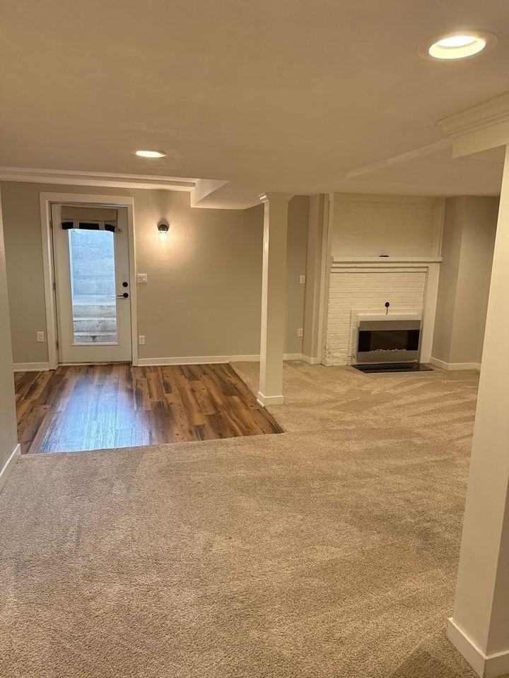 2491 Saginaw St S - Photo 4 of 20