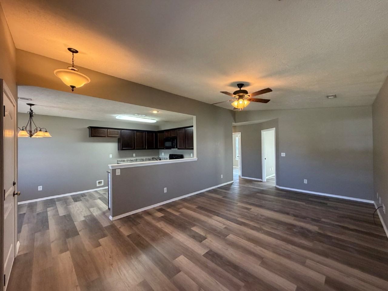 6524 Prairie Cir - Photo 2 of 23