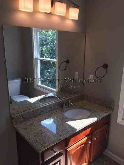 554 Peeples St Sw - Photo 7 of 21