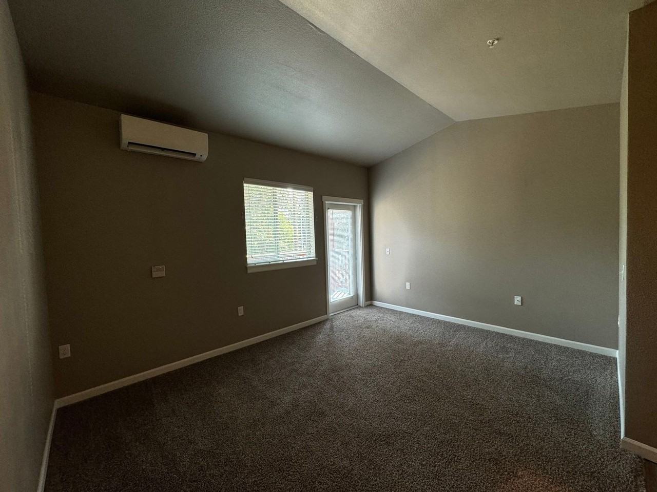 4255 Hawthorne Ave Ne #312 - Photo 2 of 15