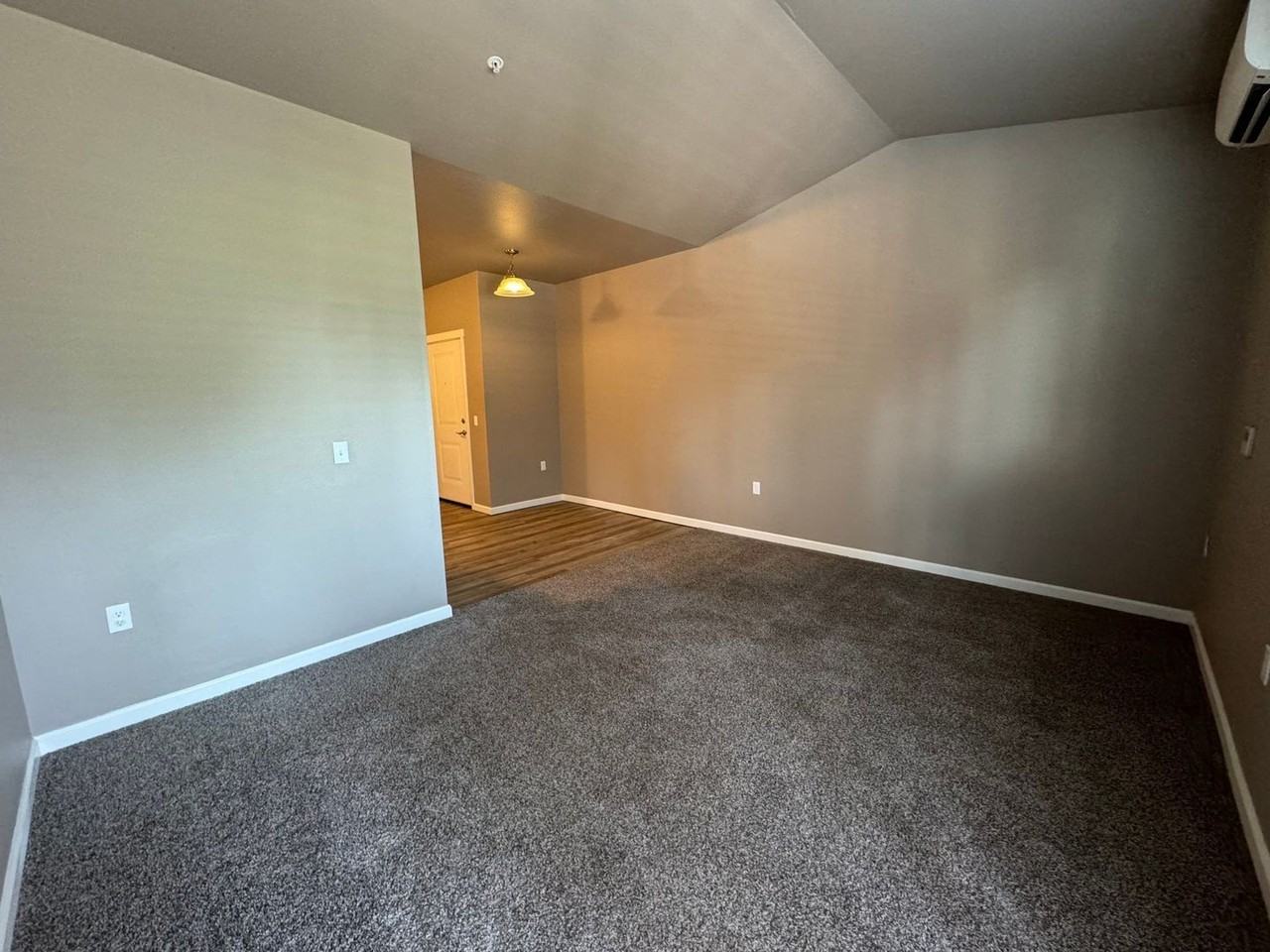 4255 Hawthorne Ave Ne #312 - Photo 3 of 15