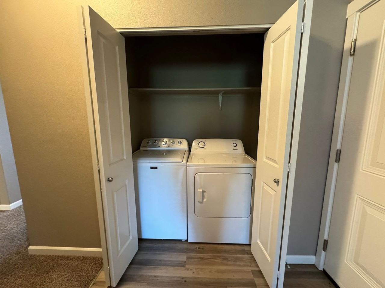 4255 Hawthorne Ave Ne #312 - Photo 5 of 15