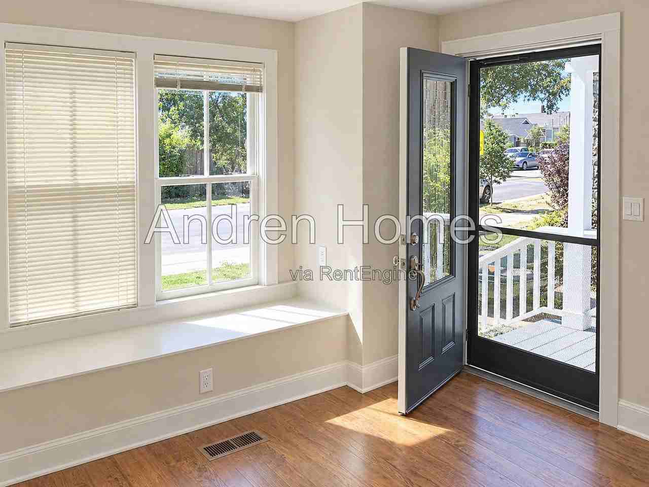 214 King St - Photo 3 of 23