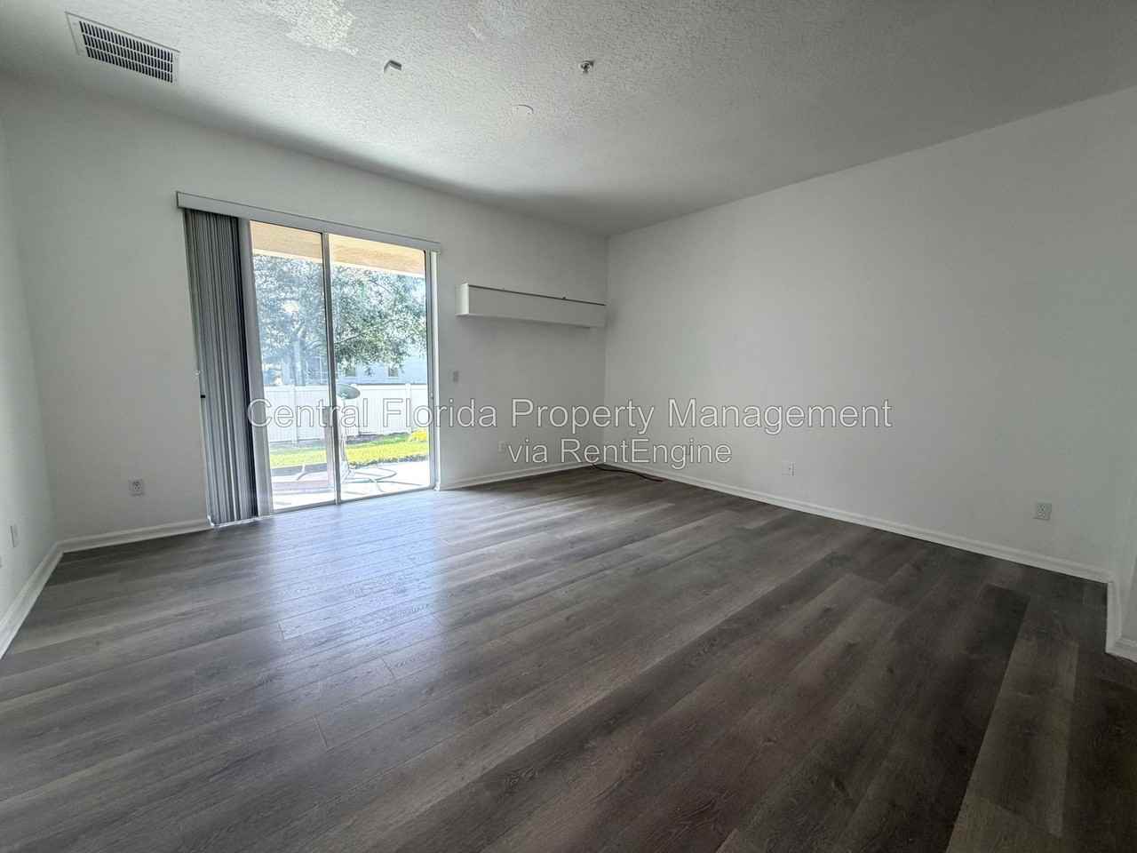 327 White Dogwood Ln #1 - Photo 5 of 32