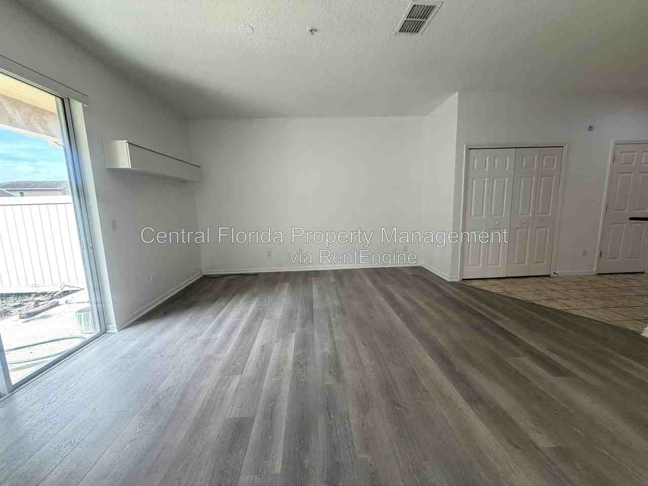 327 White Dogwood Ln #1 - Photo 6 of 32