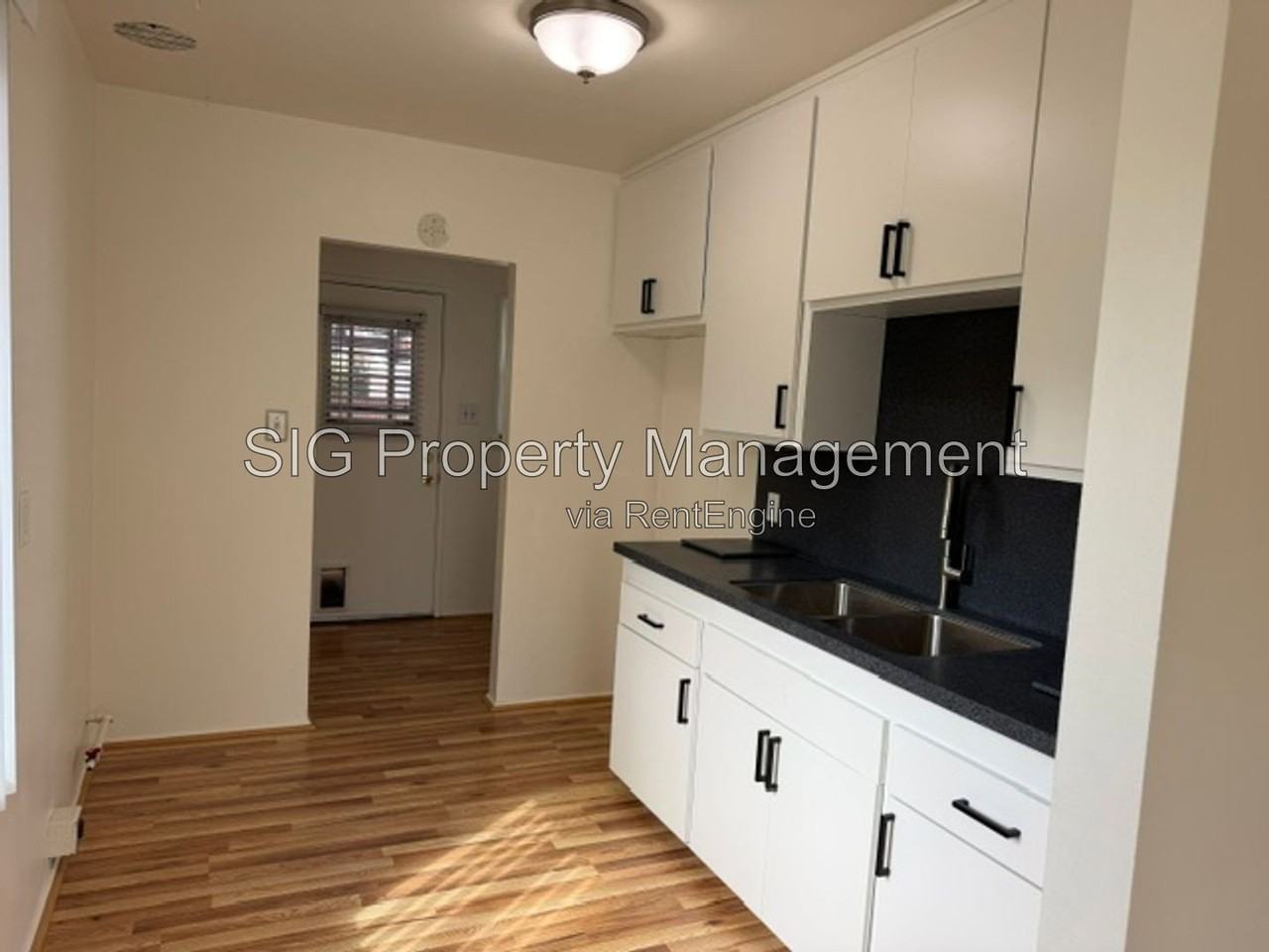 10907 Mcvine Ave - Photo 5 of 16